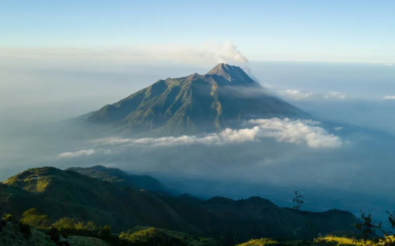 Gunung Merbabu, Atap Jawa Tengah yang Bikin Pendaki Takjub