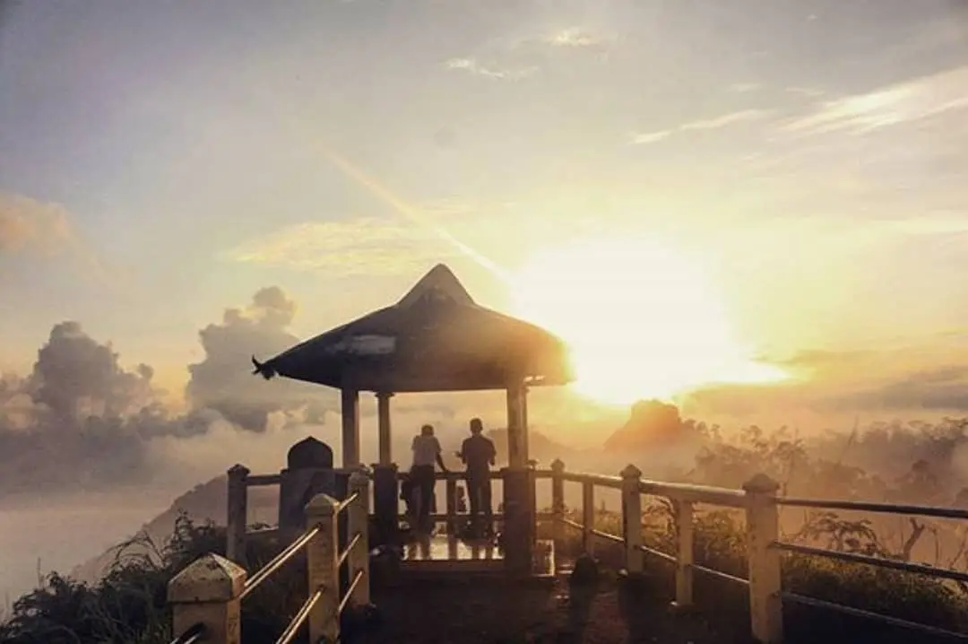 Puncak Suroloyo